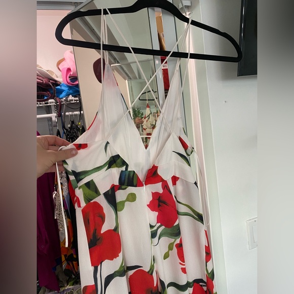 Flower Dress/jumpsuit. Size medium . Good condition - Picture 4 of 5